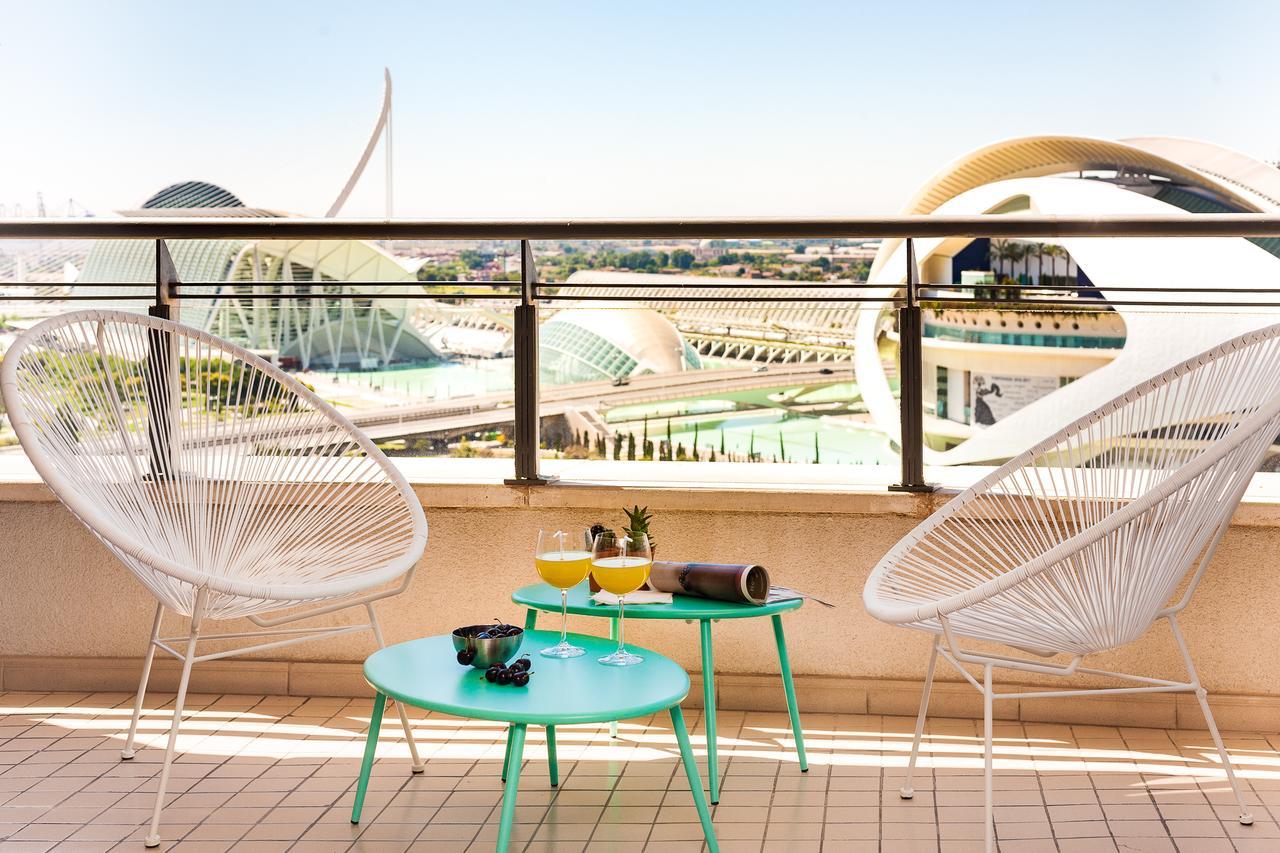 Apartup Green Opera Views Valencia Exterior photo